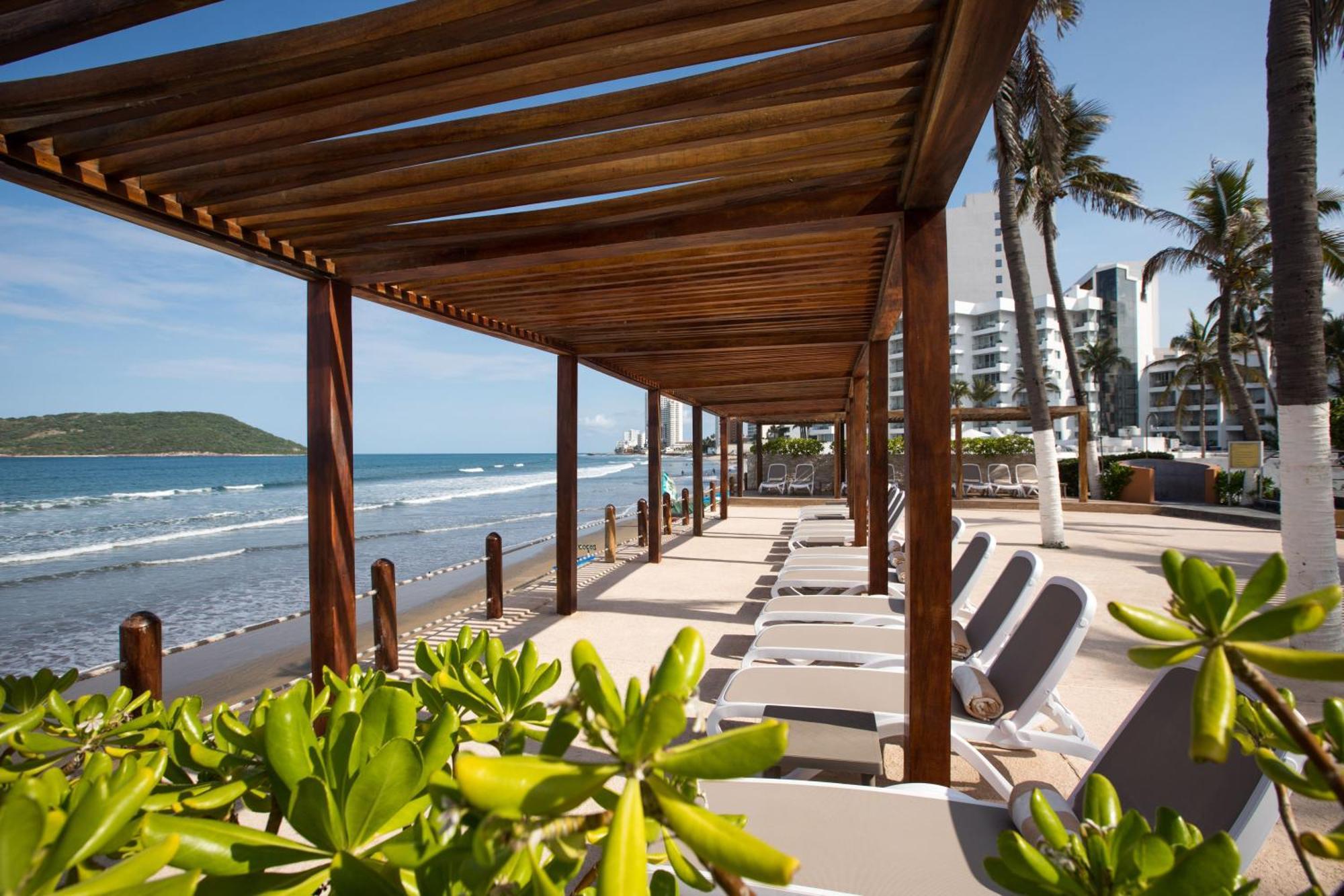 מזטלן Costa De Oro Beach Hotel מראה חיצוני תמונה