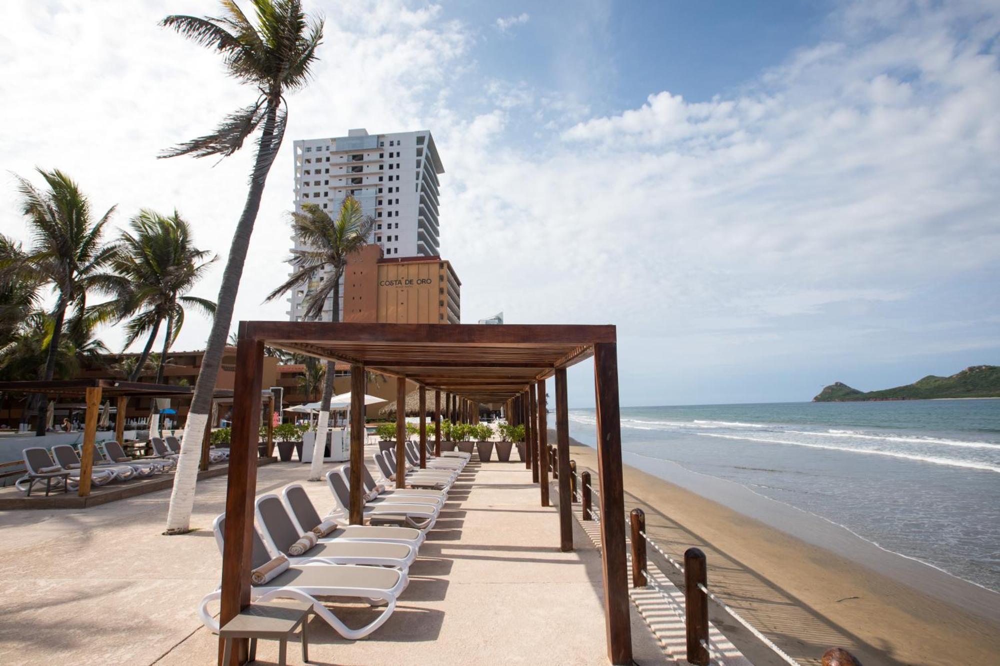 מזטלן Costa De Oro Beach Hotel מראה חיצוני תמונה